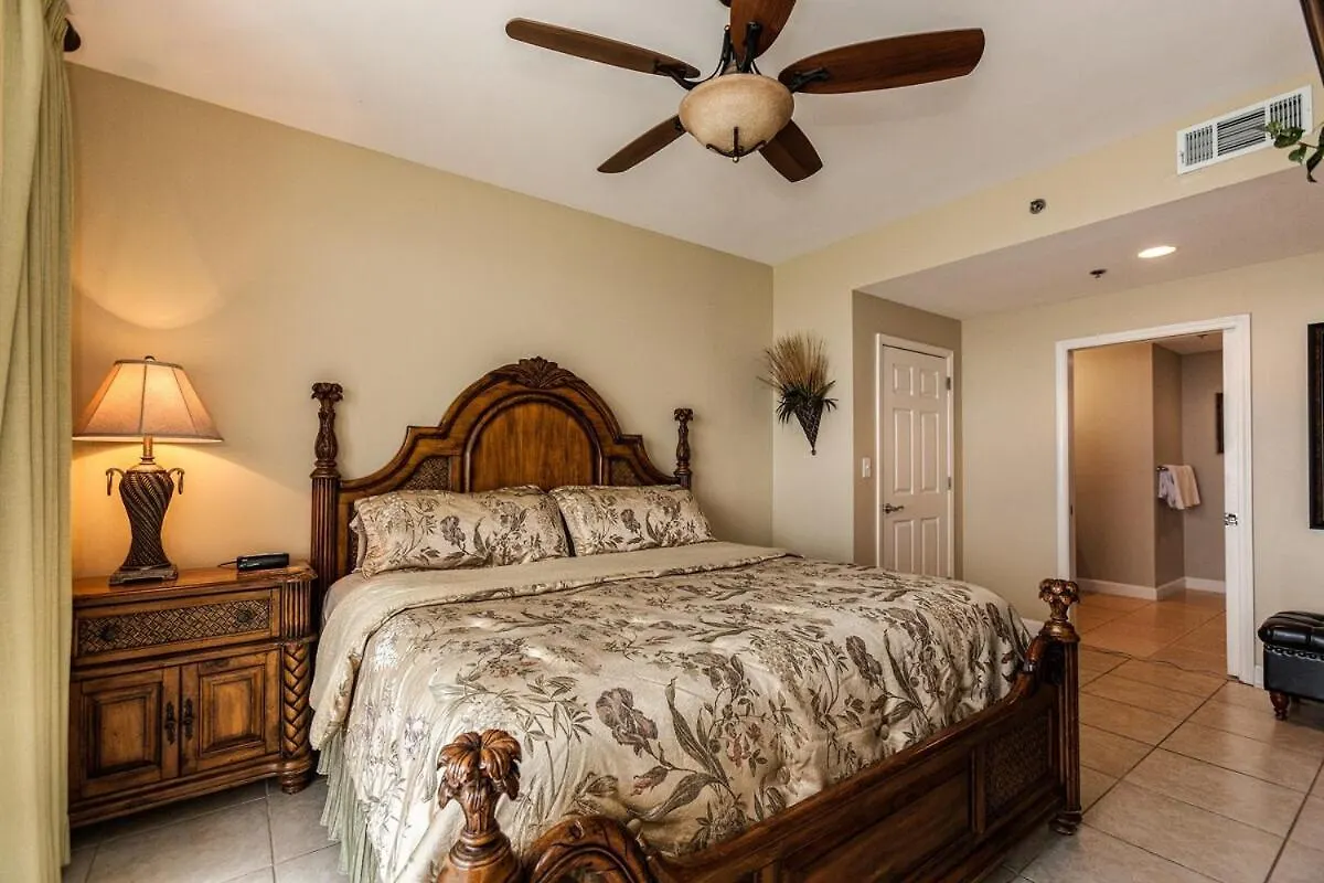 Splash Ocean-Front Luxury Two-Bedroom Beach Condo Panama City Beach